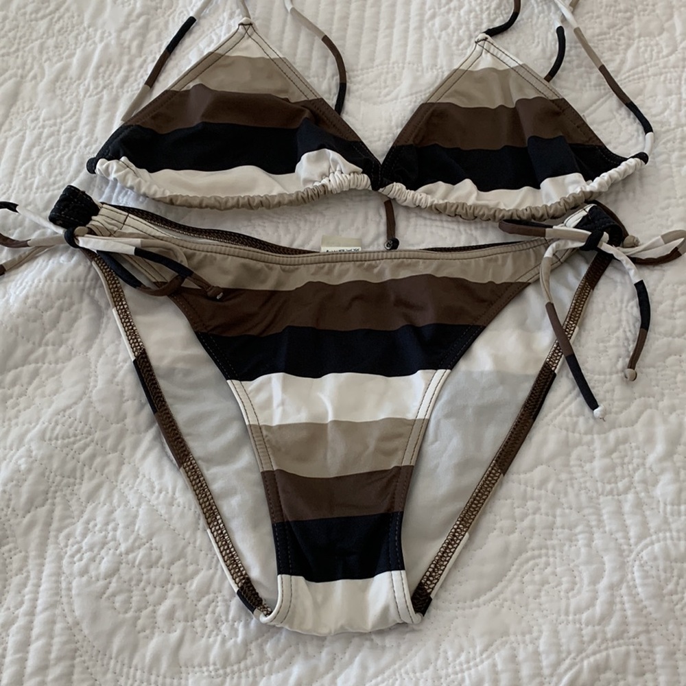 Kiwi Saint Tropez string bikini bathing suit EUC